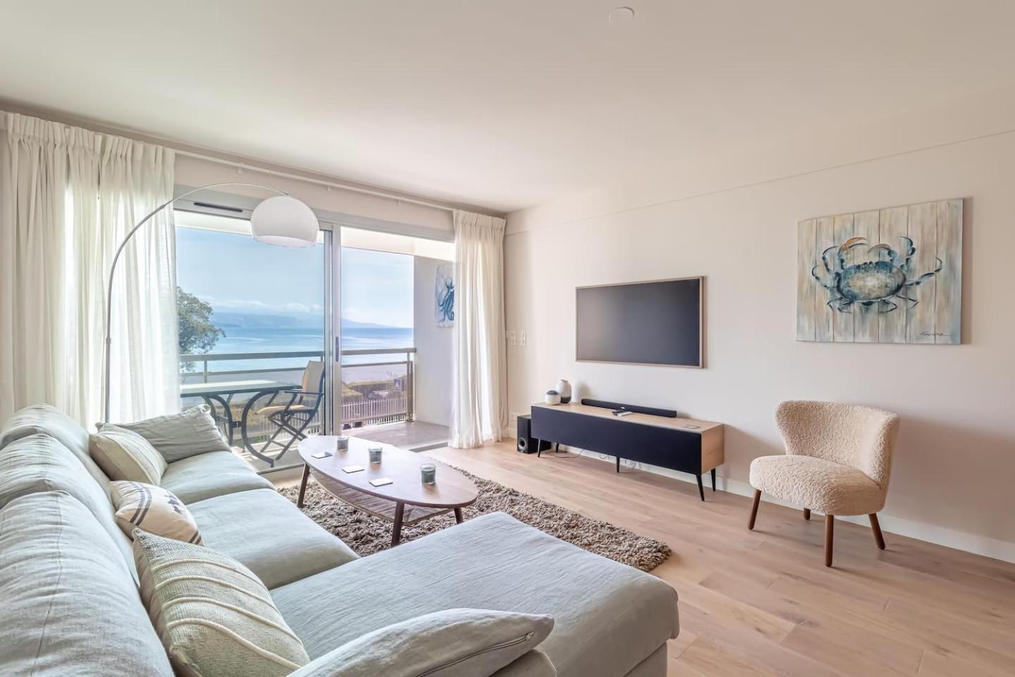 Magnificent 2-room Sea View Appartement *